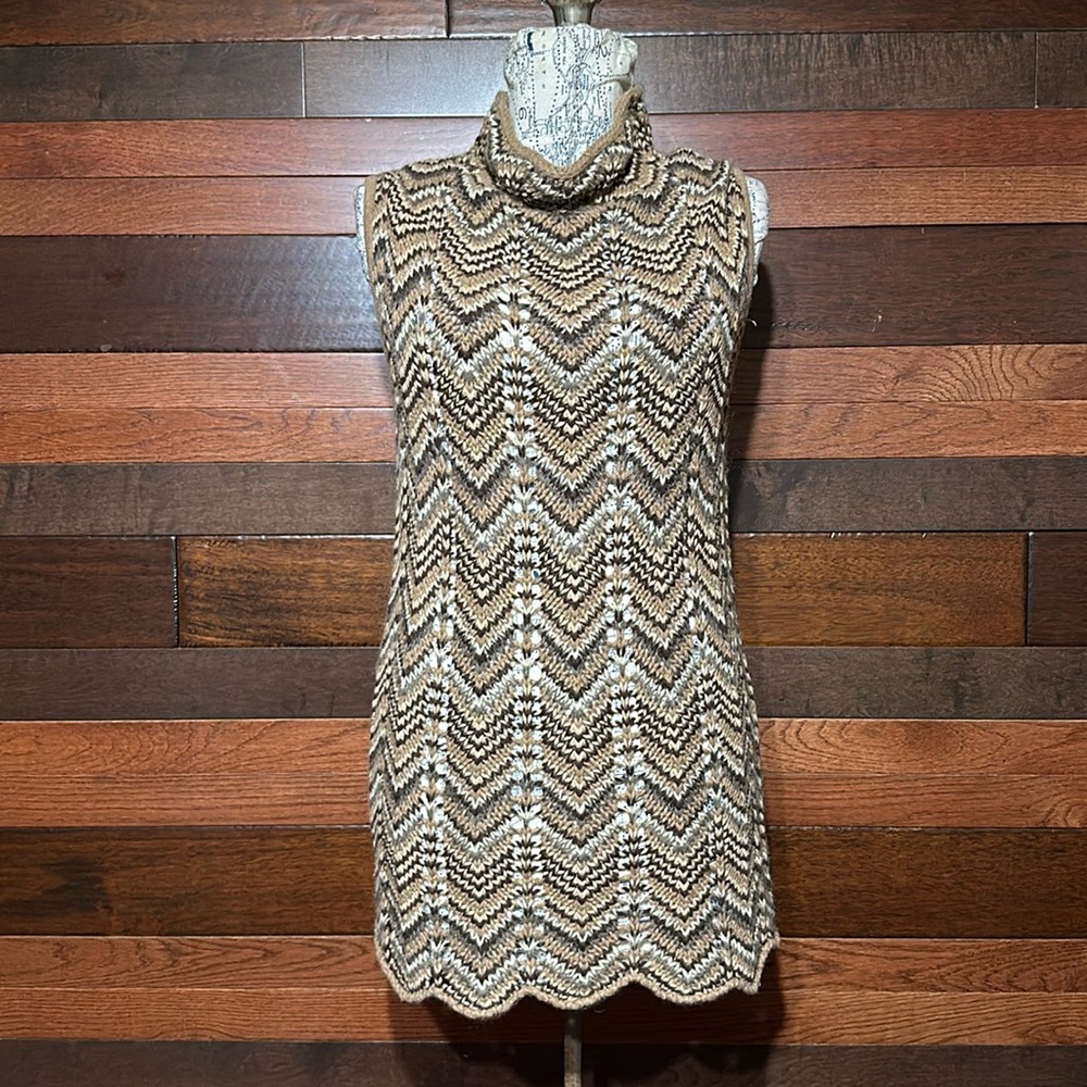 Vintage Country Shop Wool Mohair Blend Sleeveless Zigzag Knit Sweater